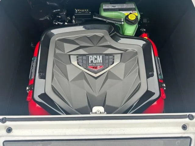 Slide: The Image of Nautique Super Air Nautique GS22 2025 - 14