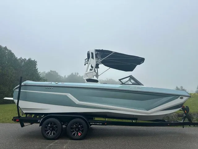 Slide: The Image of Nautique Super Air Nautique GS22 2025 - 7