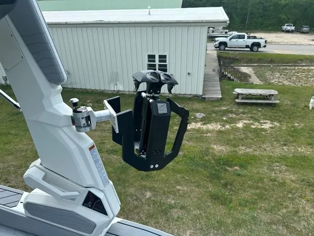 Slide: The Image of Nautique G23 2025 - 25