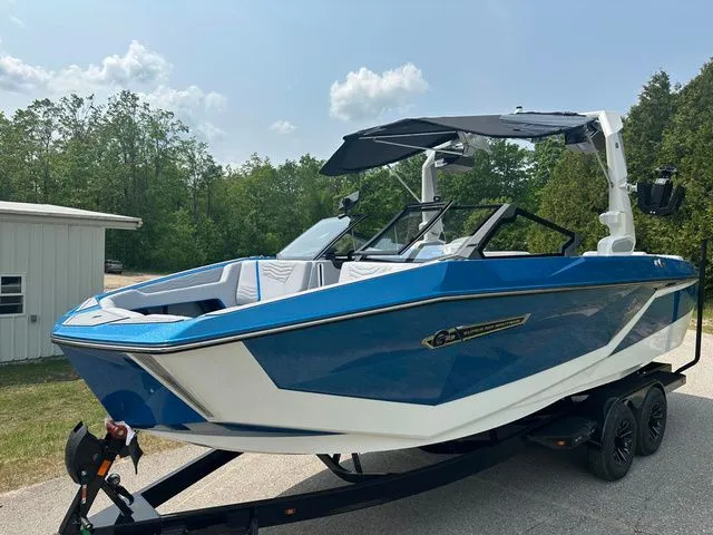 Slide: The Image of Nautique G23 2025 - 3