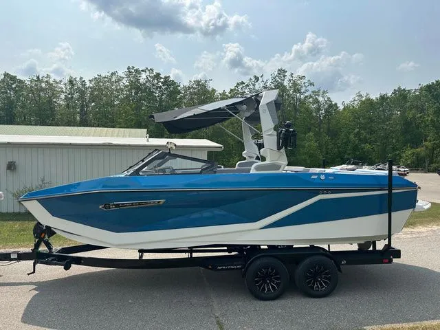 Slide: The Image of Nautique G23 2025 - 4