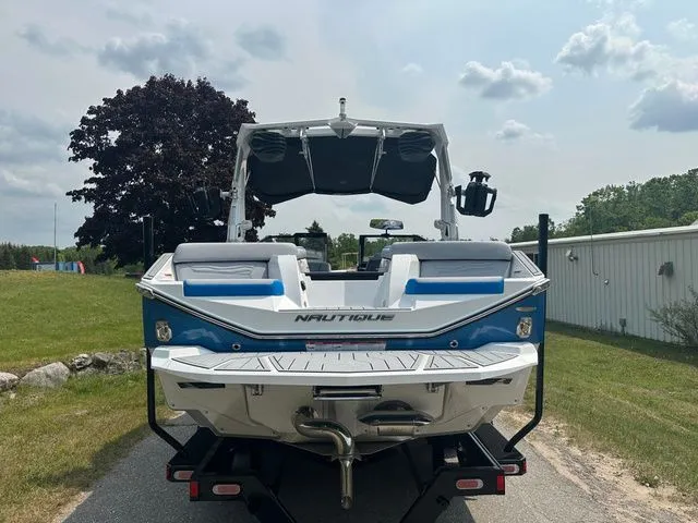 Slide: The Image of Nautique G23 2025 - 6