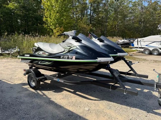 The Image of Yamaha WAVERUNNER VX DELUXE PACKAGE 2011 - 1