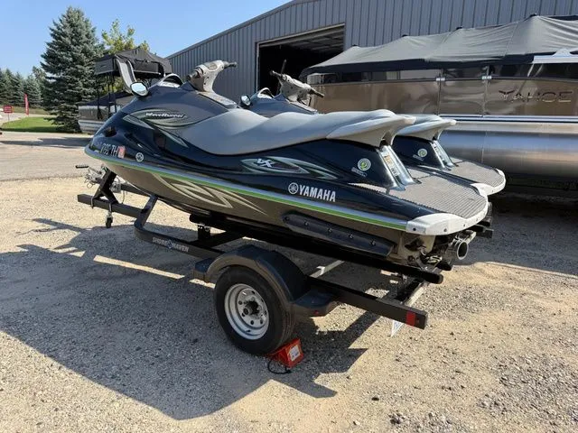 Slide: The Image of Yamaha WAVERUNNER VX DELUXE PACKAGE 2011 - 6