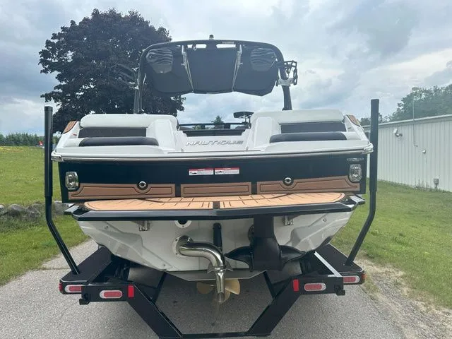 Slide: The Image of Nautique Super Air Nautique GS22 2025 - 3