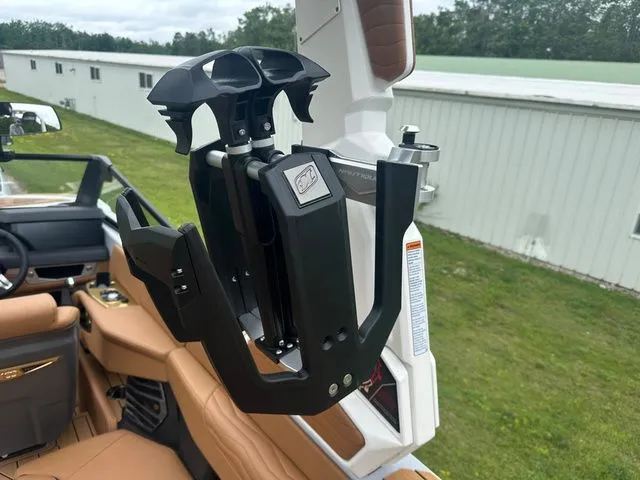 Slide: The Image of Nautique G23 2025 - 35