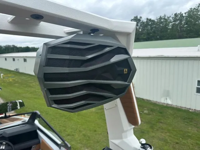 Slide: The Image of Nautique G23 2025 - 36