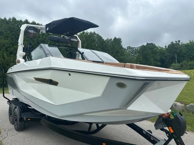 Slide: The Image of Nautique G23 2025 - 8