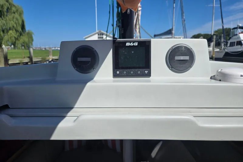 Slide: The Image of Cockpit of 2022 Corsair 880 Sport with B&G navigation system and speakers. - 21