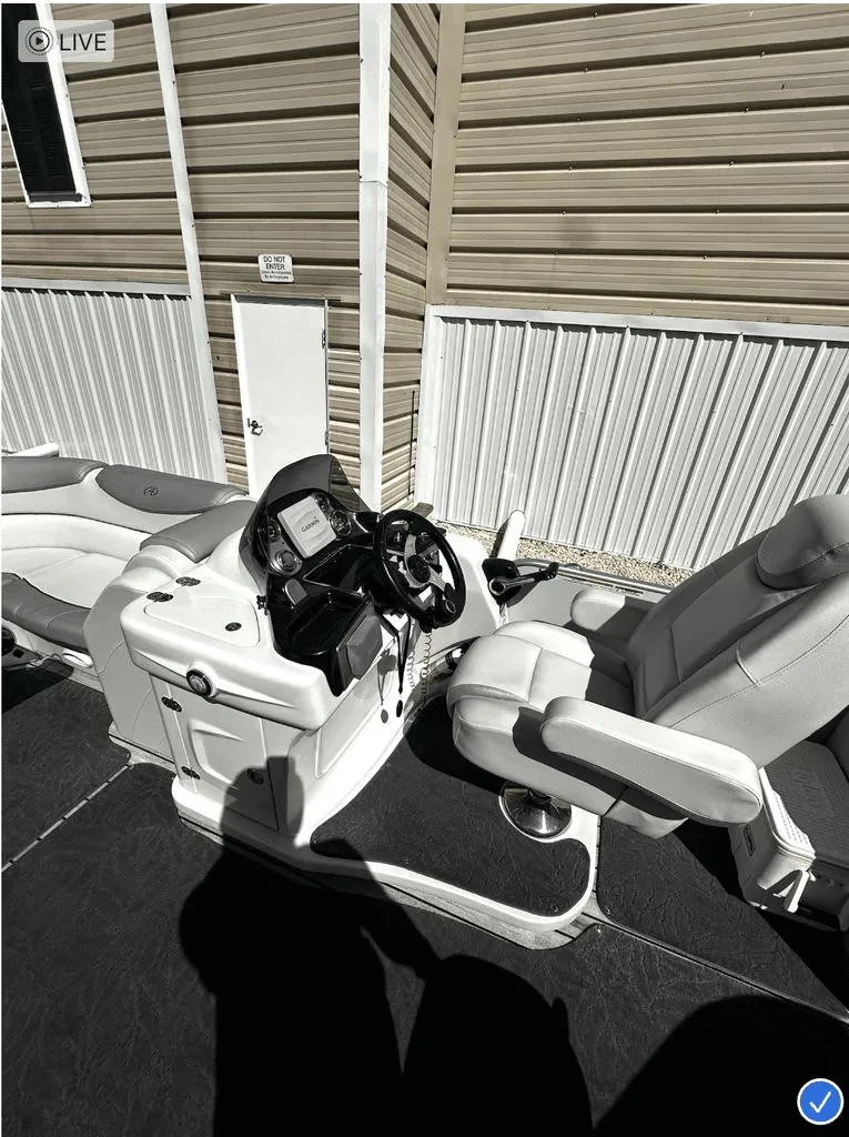 Slide: The Image of Avalon 2585 Entertainer 2014 - 14