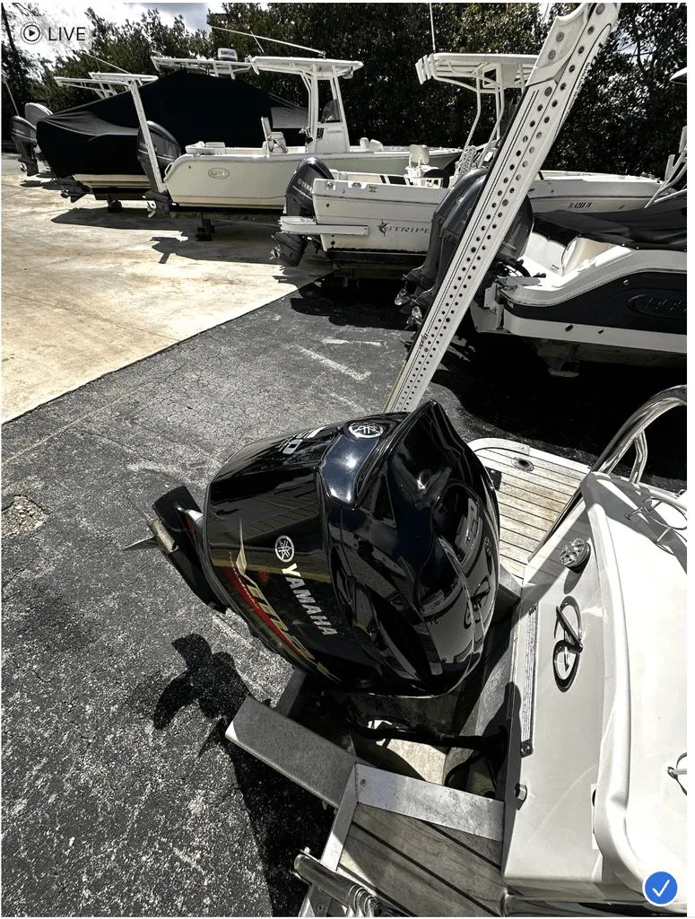 Slide: The Image of Avalon 2585 Entertainer 2014 - 4