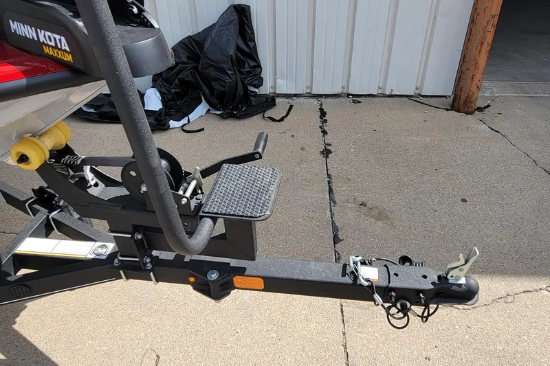 Slide: The Image of Bass Tracker Pro Team 175 XTE 2022 trailer hitch with Minn Kota Maxxum motor. - 6