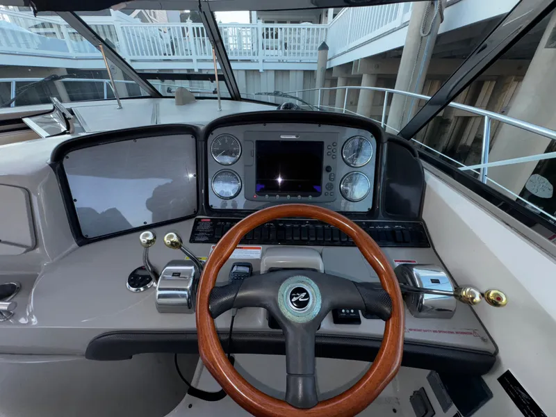 Slide: The Image of Sea Ray 38 Sundancer 2007 - 5