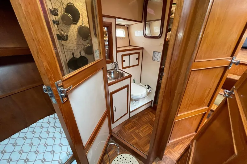 Slide: The Image of Hershine 42 - Head - 9