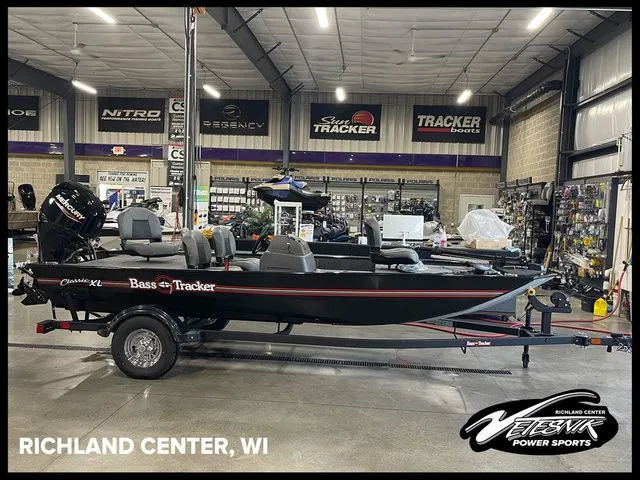 The Image of Tracker Bass Tracker Classic XL 2026 - 1