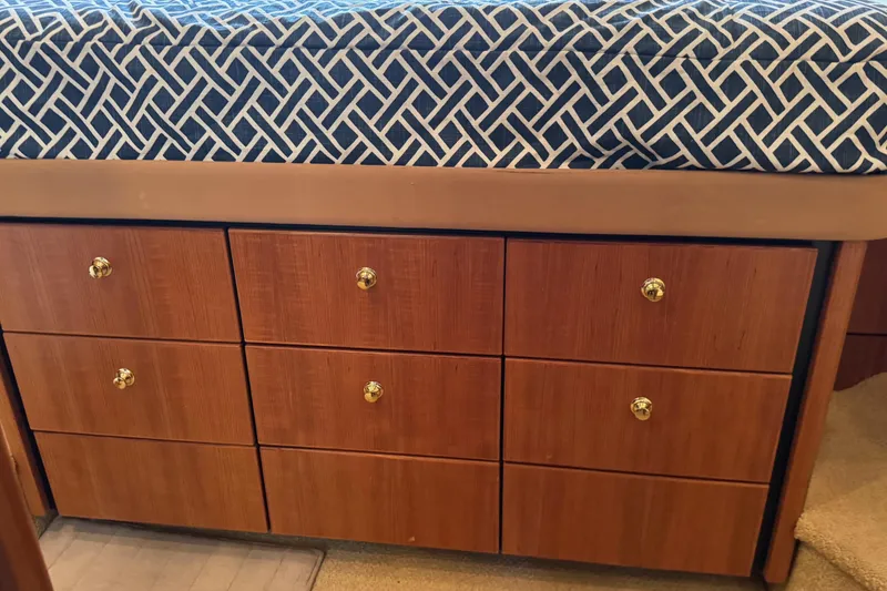 Slide: The Image of Built-in washing machine on 1998 Bayliner 4788 Pilot House Motoryacht. - 48