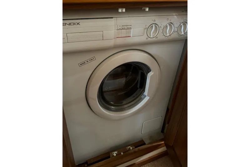 Slide: The Image of Bathroom interior of 1998 Bayliner 4788 Pilot House Motoryacht, featuring modern fixtures. - 50