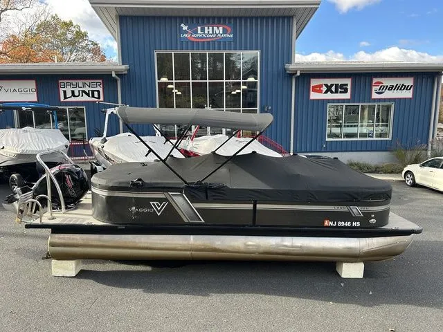 Slide: The Image of Viaggio Lago U L22U 2023 - 12