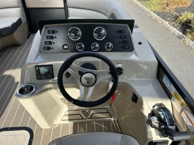 Slide: The Image of Viaggio Lago U L22U 2023 - 8