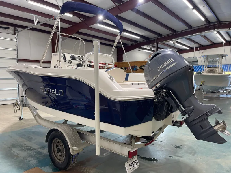 Slide: The Image of Robalo R180 Center Console 2018 - 26