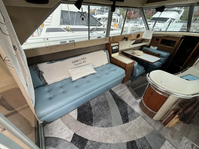 Slide: The Image of Sea Ray 340 Sedan Bridge 1986 - 19