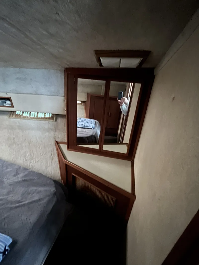 Slide: The Image of Sea Ray 340 Sedan Bridge 1986 - 26