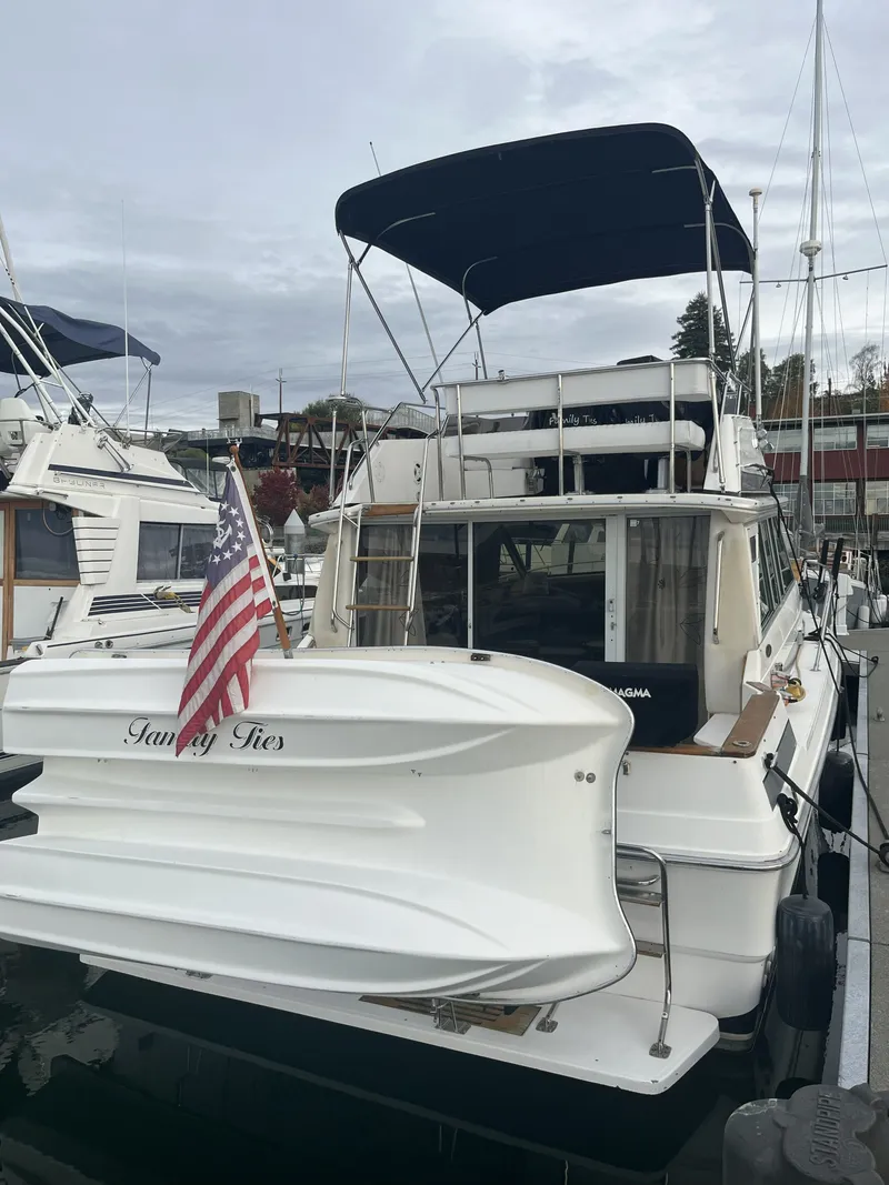 Slide: The Image of Sea Ray 340 Sedan Bridge 1986 - 4