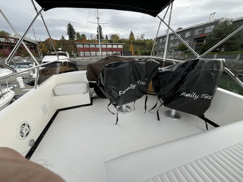 Slide: The Image of Sea Ray 340 Sedan Bridge 1986 - 8