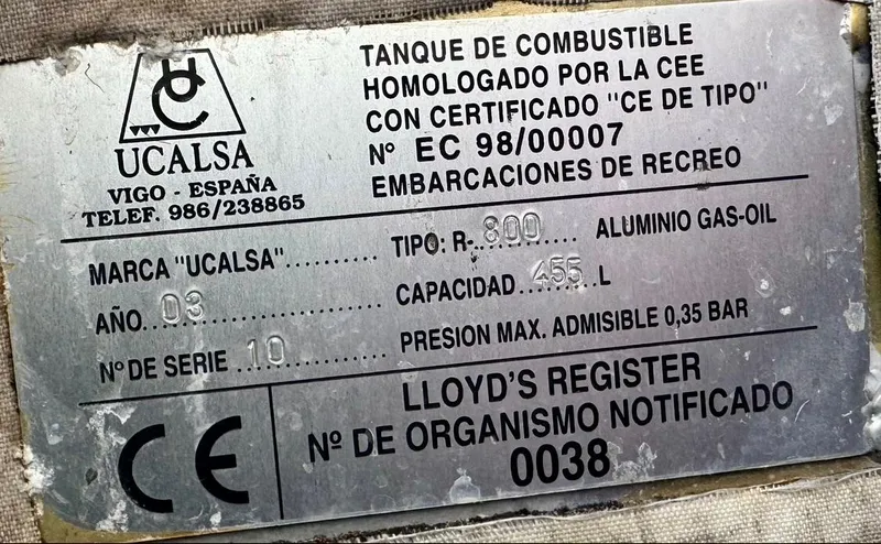 Slide: The Image of Fuel tank certification plate for Rodman 800, 2004, aluminum gas-oil, 455L capacity. - 36