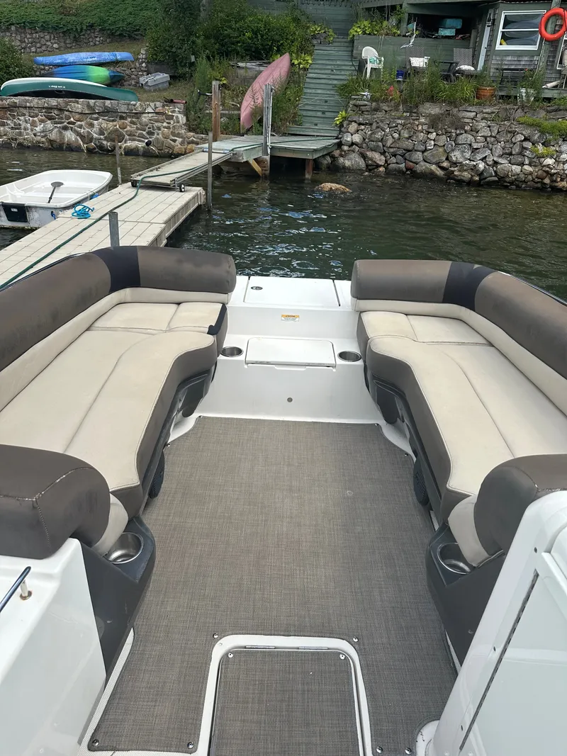 Slide: The Image of Bayliner Element XR7 2017 - 4