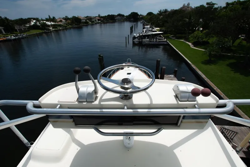 Slide: The Image of Donzi 65 Sportfisherman 1991 - 85