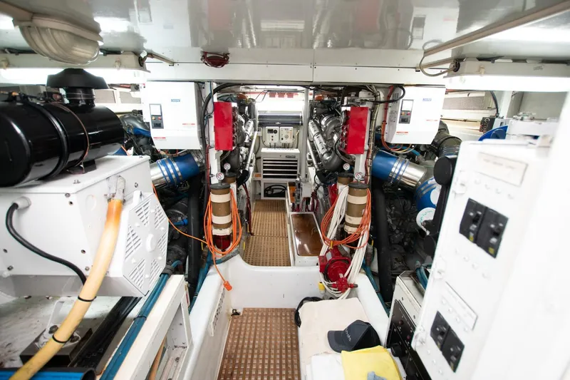 Slide: The Image of Donzi 65 Sportfisherman 1991 - 88