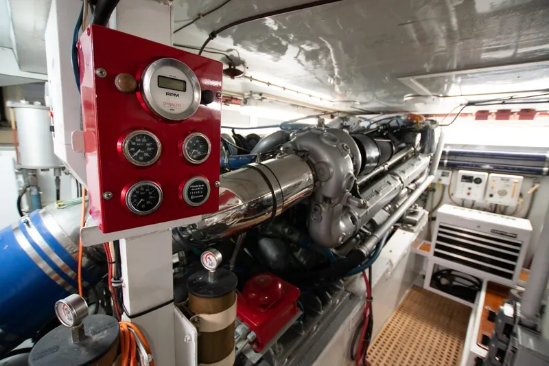 Slide: The Image of Donzi 65 Sportfisherman 1991 - 90