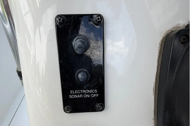 Slide: The Image of Control panel on a 2008 Century 2901 Center Console for electronics and sonar. - 39