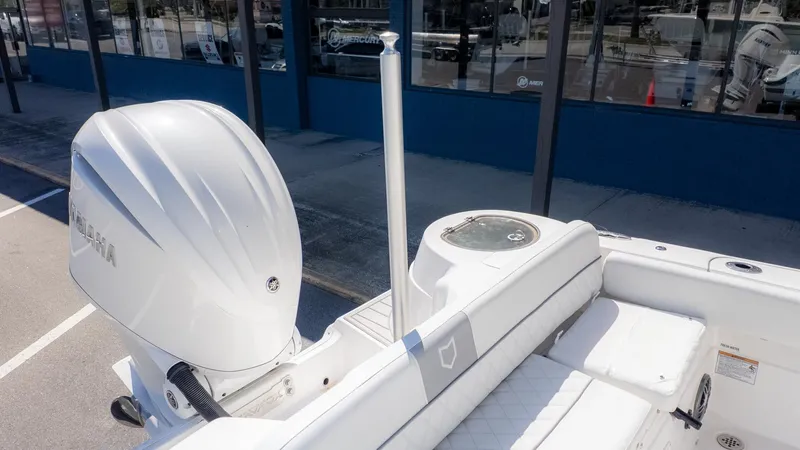 Slide: The Image of Sea Fox 248 Side Console 2025 - 7