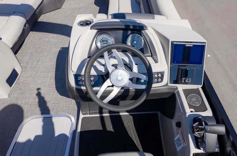 Slide: The Image of Barletta Cabrio 24M 2025 - 25