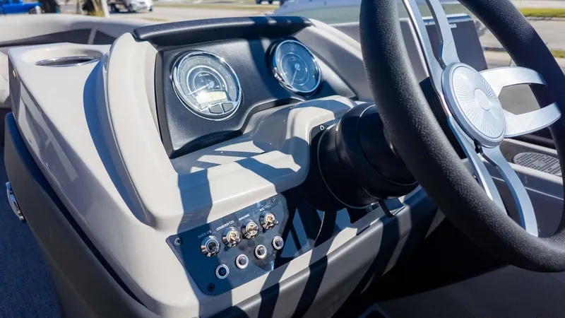 Slide: The Image of Barletta Cabrio 24M 2025 - 26