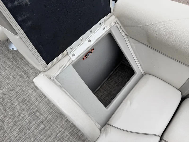 Slide: The Image of Harris Cruiser 220 Tritoon Pontoon 2018 - 13