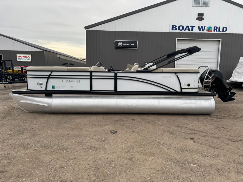 Slide: The Image of Harris Cruiser 220 Tritoon Pontoon 2018 - 26