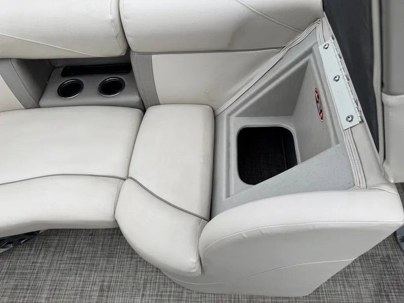 Slide: The Image of Harris Cruiser 220 Tritoon Pontoon 2018 - 31