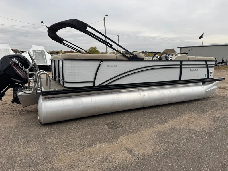 Slide: The Image of Harris Cruiser 220 Tritoon Pontoon 2018 - 48
