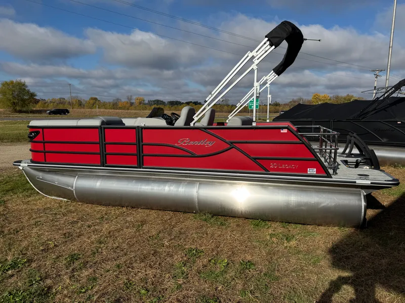 Slide: The Image of Bentley Pontoons Legacy 200 Swingback Pontoon & Honda 4-Stroke EFI 2026 - 12