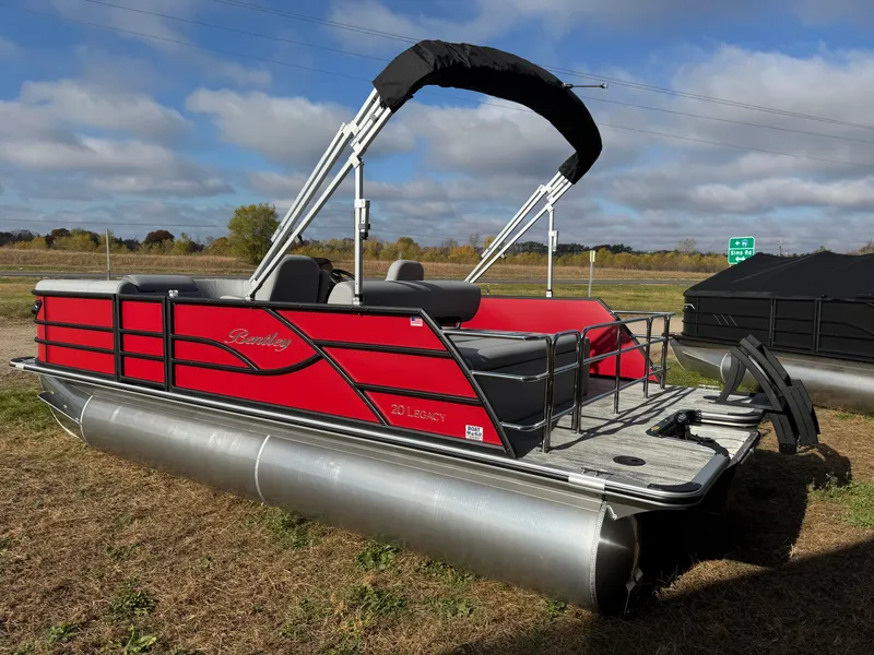 Slide: The Image of Bentley Pontoons Legacy 200 Swingback Pontoon & Honda 4-Stroke EFI 2026 - 13