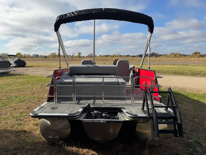 Slide: The Image of Bentley Pontoons Legacy 200 Swingback Pontoon & Honda 4-Stroke EFI 2026 - 15