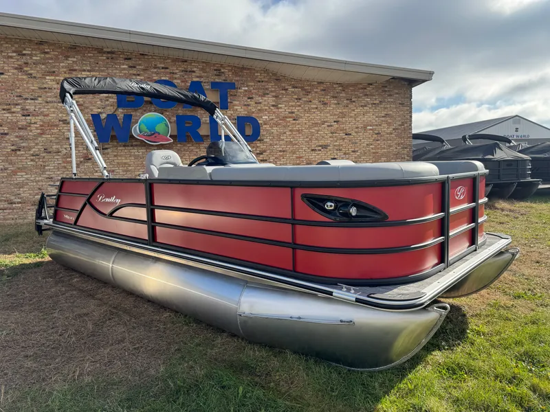 Slide: The Image of Bentley Pontoons Legacy 200 Swingback Pontoon & Honda 4-Stroke EFI 2026 - 20