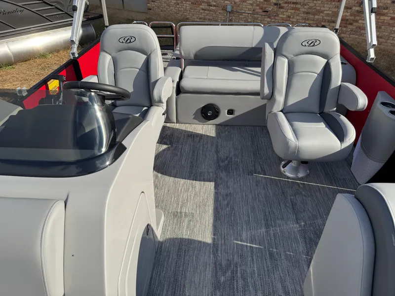 Slide: The Image of Bentley Pontoons Legacy 200 Swingback Pontoon & Honda 4-Stroke EFI 2026 - 24