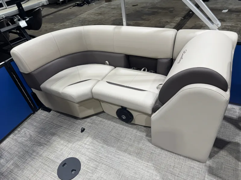 Slide: The Image of Bentley Pontoons Legacy 220 Navigator Quad Lounge & Honda 4-Stroke EFI 2026 - 45