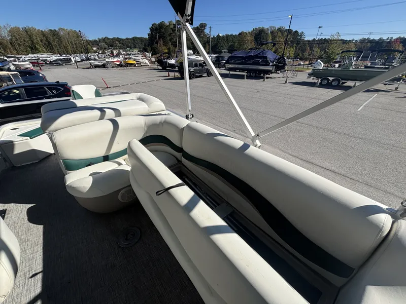 Slide: The Image of Sun Tracker Fishin'' Barge 21 w/Mercury Big Foot - 40HP - 4-Stroke Engine w/Trailer Included 2007 - 10