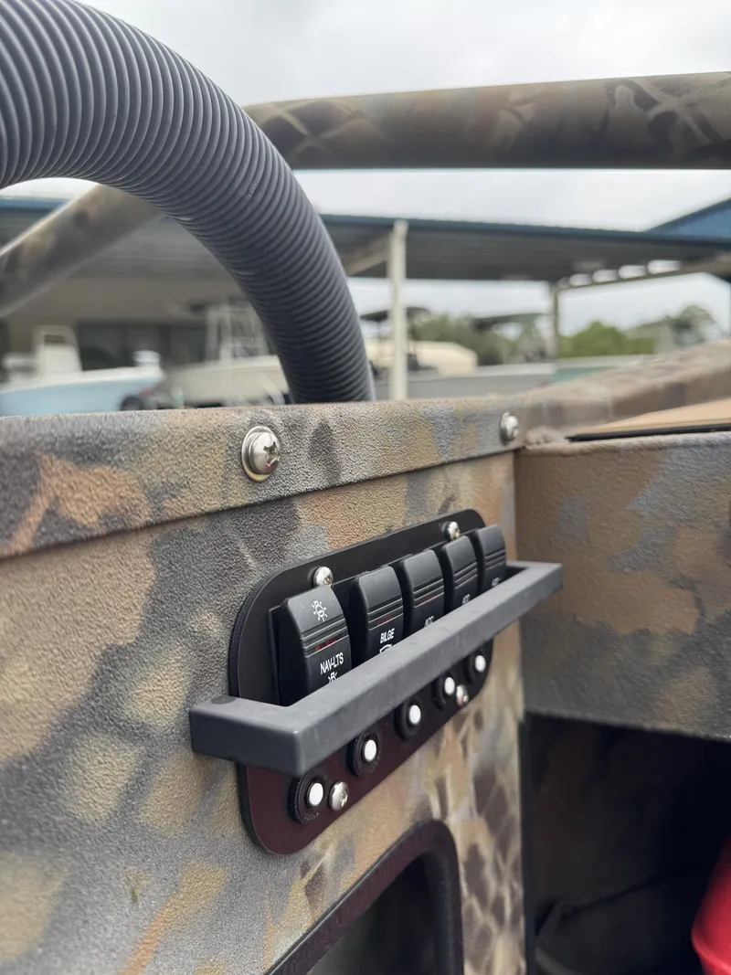 Slide: The Image of Excel Shallow Water F4 Pro Hull 1754 2025 - 11