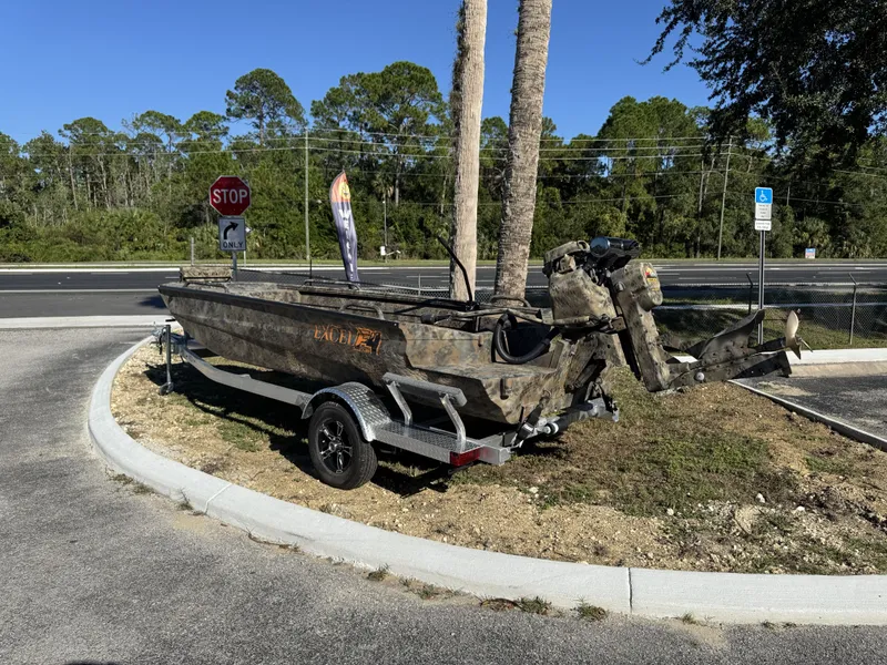 Slide: The Image of Excel Shallow Water F4 Pro Hull 1754 2025 - 15